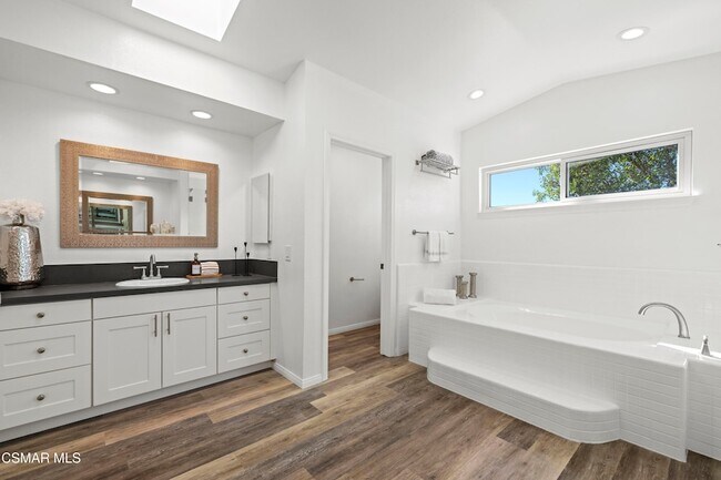 Building Photo - 287 Golden Fern Ct