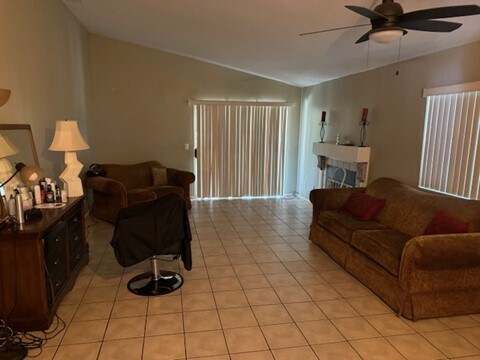 Building Photo - 7126 Devon Ave