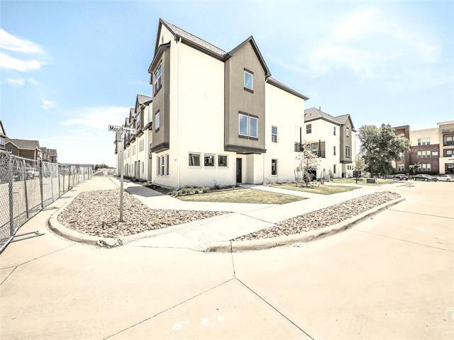 Building Photo - 3348 Santee St