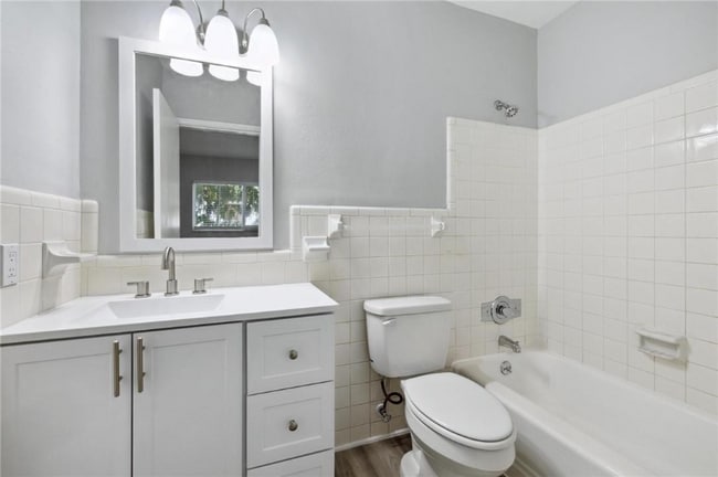 Building Photo - 4305 NE 21st Ave