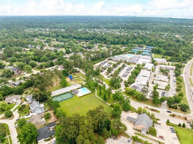 Building Photo - 1306 Woodmere Dr