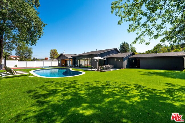 Building Photo - 20215 Lorenzana Dr