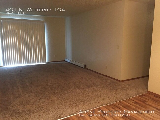 Building Photo - 401 N Western Ave