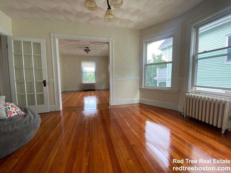 Building Photo - 72 Hobson St