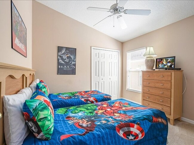 Building Photo - Stunning Fully Furnished 4-Bedroom, 3-Bath...