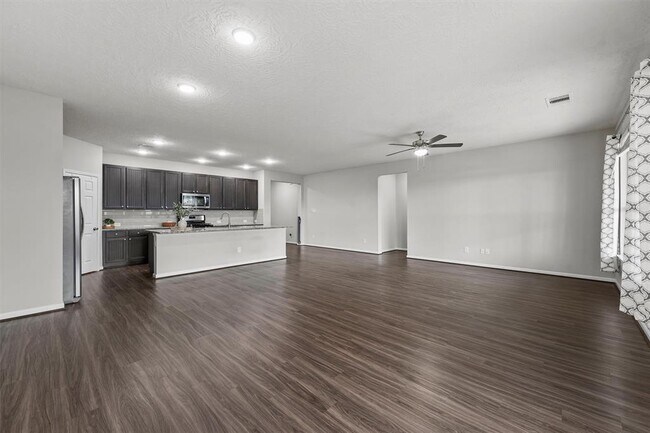 Building Photo - 15335 Oakheath Colony Ln