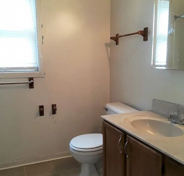 Building Photo - 1810 Magazine St