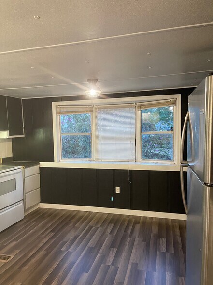 Building Photo - 2315 Geri Ann Ln