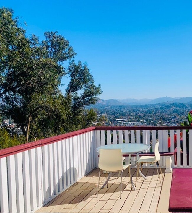 Building Photo - Fletcher Hills Studio with Amazing View!