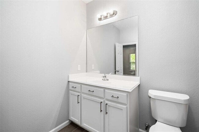 Building Photo - 5105 Southwind St