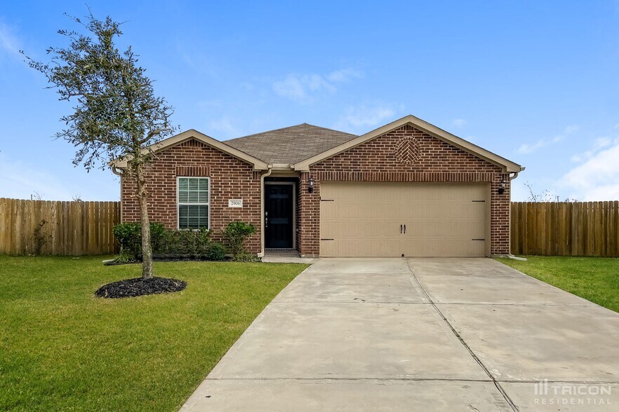 Primary Photo - 2906 Trawler Pl