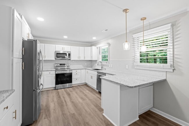 Building Photo - Charming, Newly Remodeled 3 BR, 1.5 BA Home with Fenced Yard on Large Private Lot