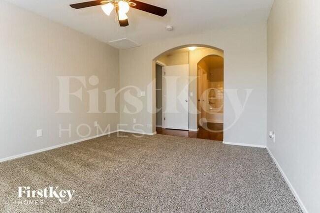 Building Photo - 14828 W Riviera Dr