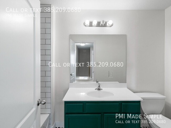Building Photo - Spacious 5-Bed Home, Cedar Hills, Mountain...
