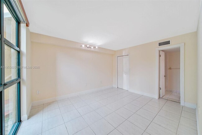 Building Photo - 11800 SW 18th St