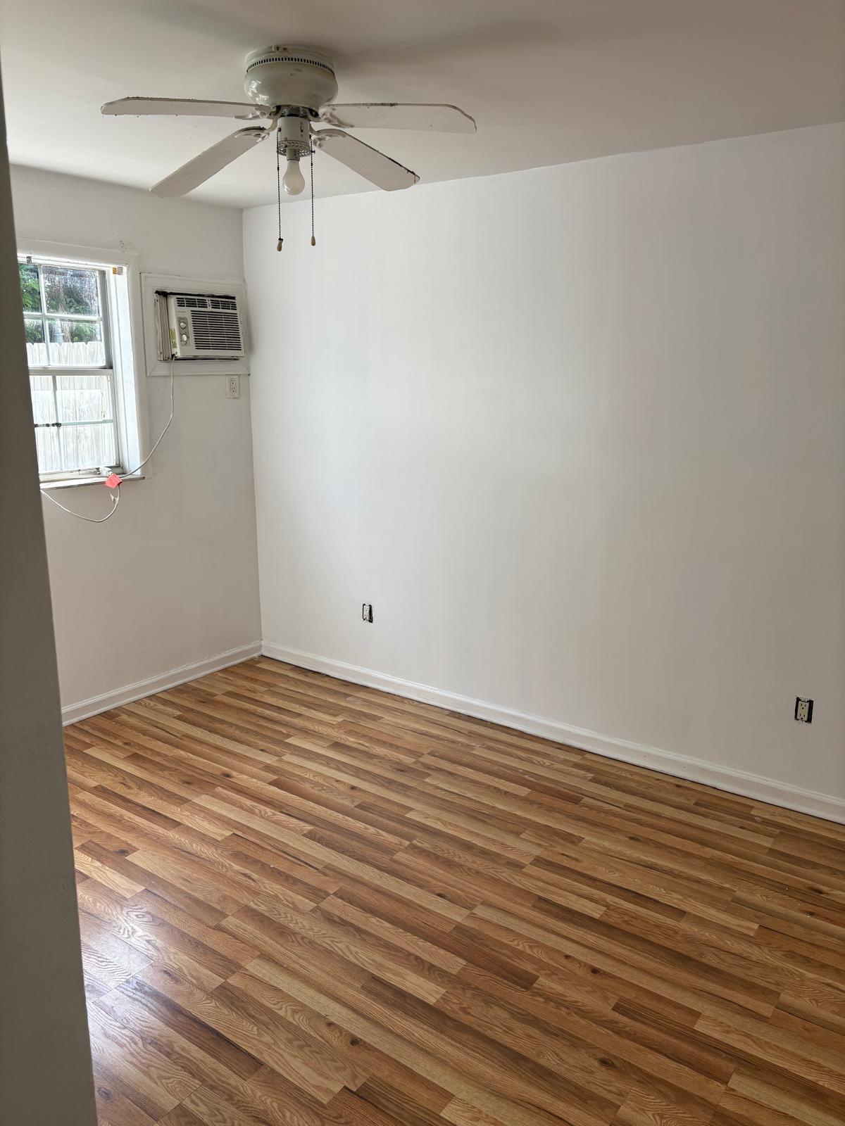 Building Photo - 524 South B Street