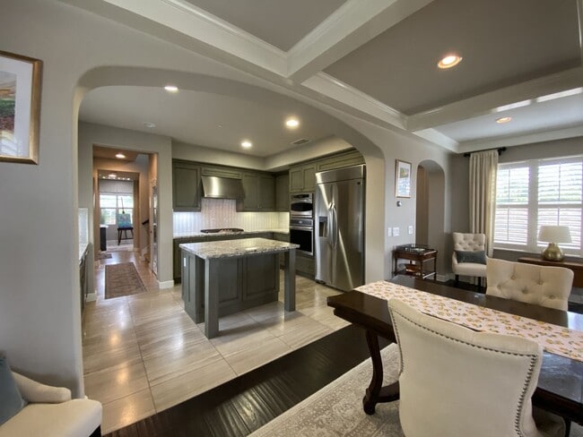 Building Photo - 3BD Home with Amazing Panoramic Ocean Views!
