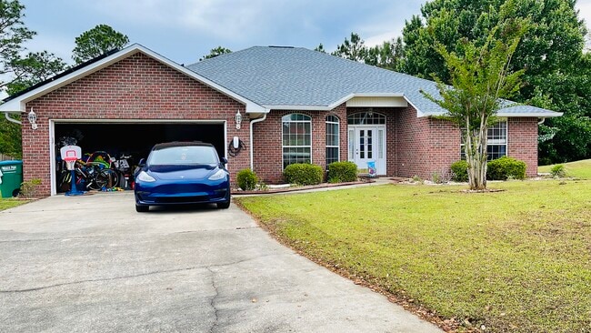 front entrance - 732 Denise Dr