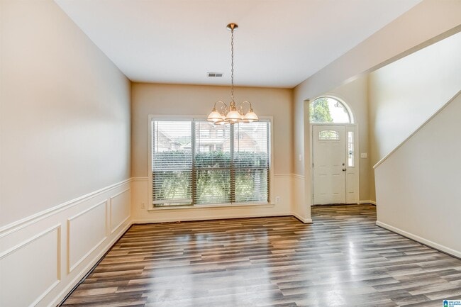 Building Photo - 2212 Rushton Ln