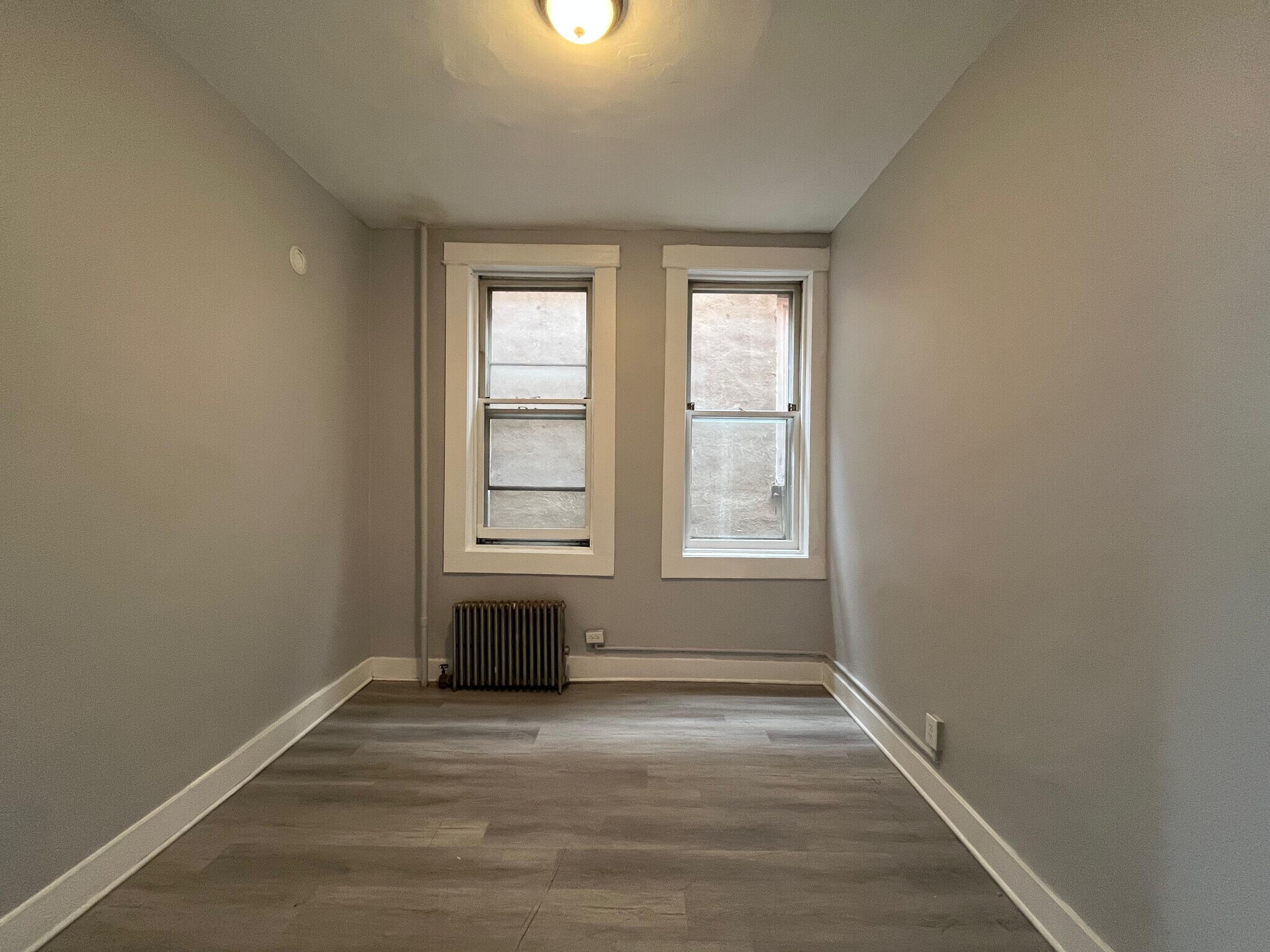 Building Photo - 186 Beacon Ave