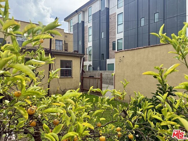 Building Photo - 1807 Redondo Blvd