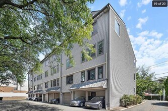 Building Photo - 741 10th St