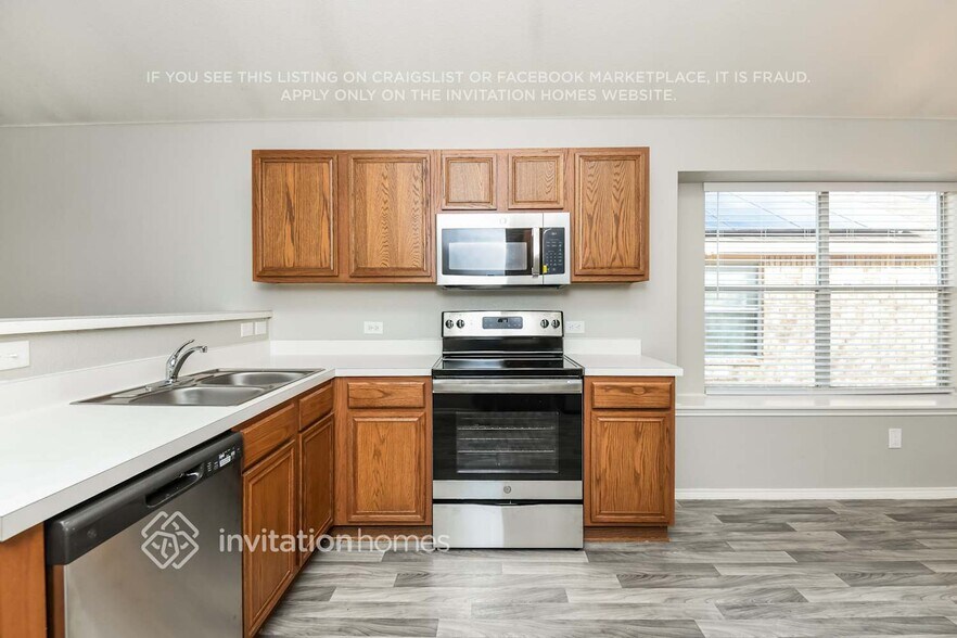 Building Photo - 3045 Spotted Owl Dr