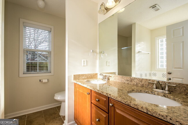 Building Photo - 40 Belltree Cir