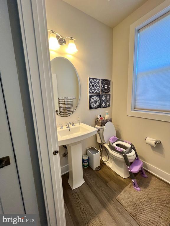 Building Photo - 148 Ginkgo Ln