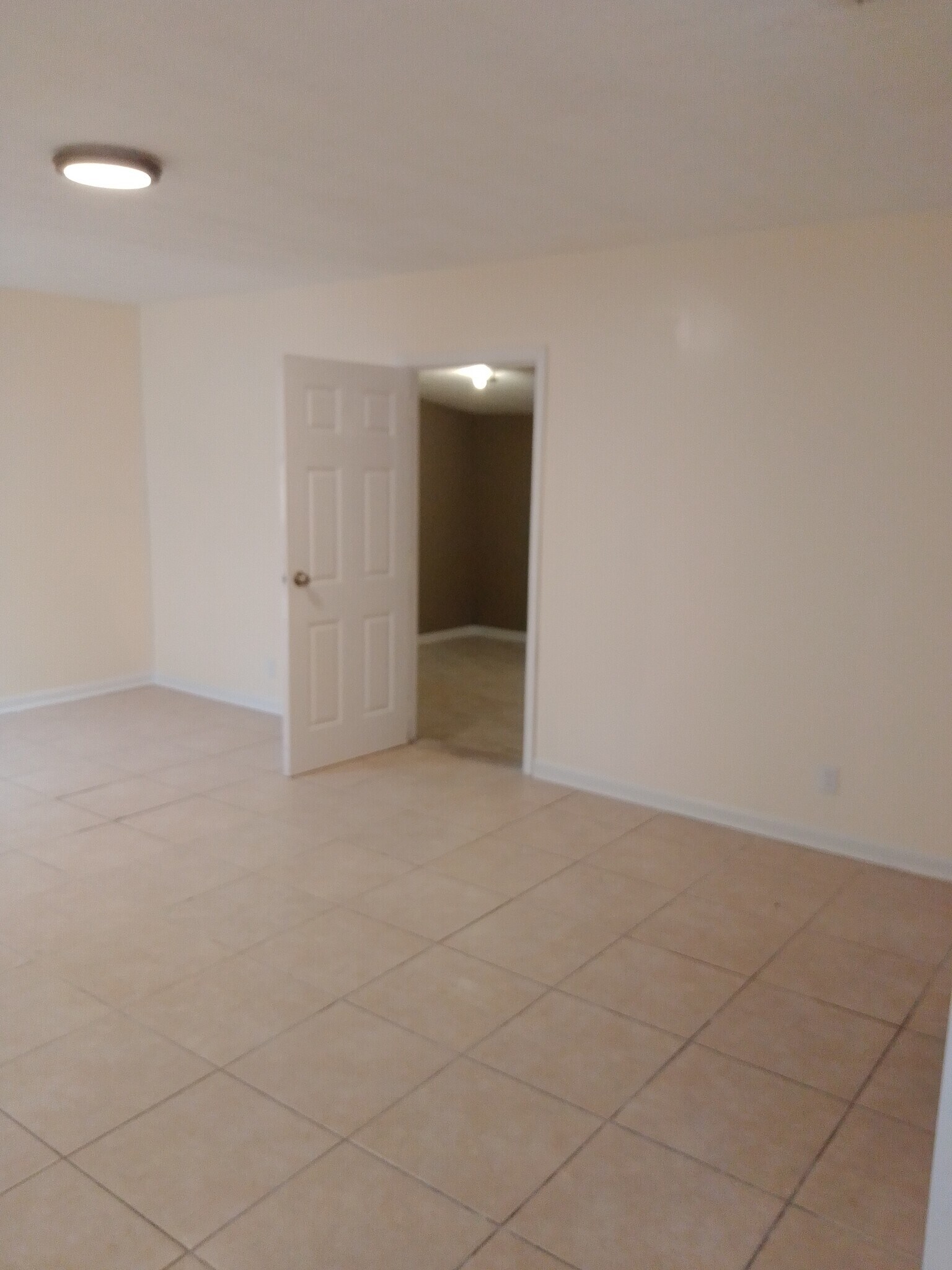 Building Photo - 2537 Chris Ct