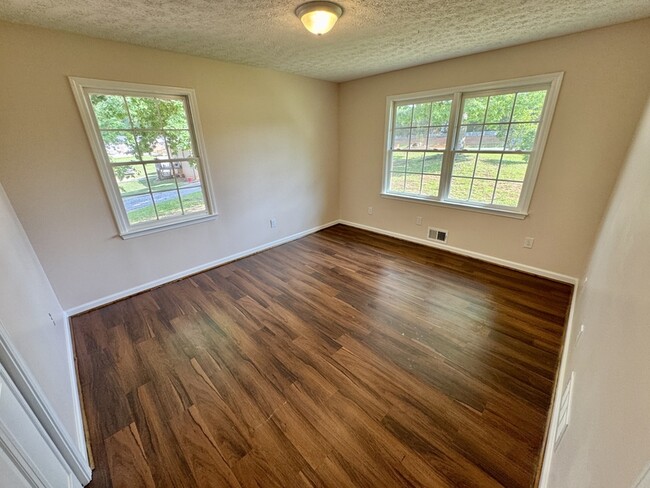 Building Photo - 4469 Georgia 42