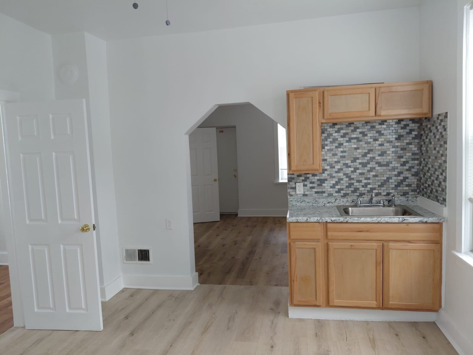 Building Photo - 1018 W 32nd Pl