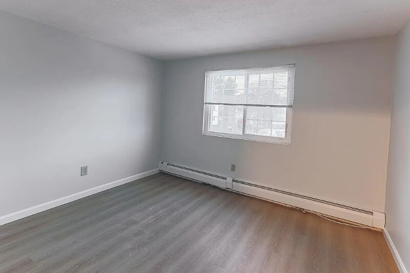 Building Photo - 36 English Village Rd