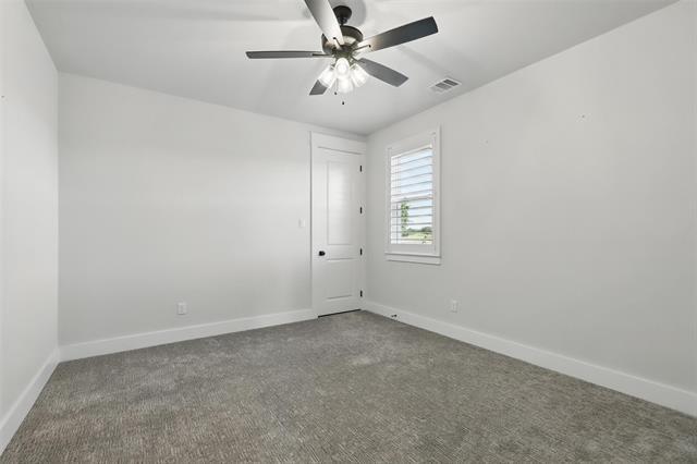 Building Photo - 1000 Hennesay Pk