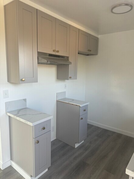 Kitchen - 227 Justin Ave