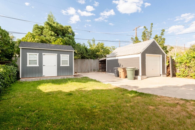Building Photo - 1639 E 900 S