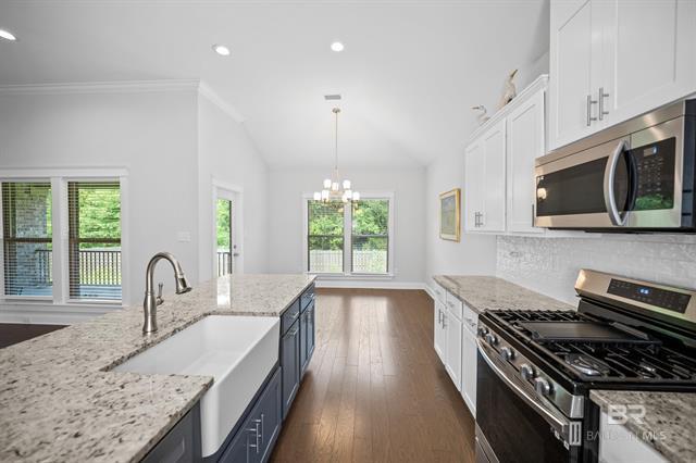 Building Photo - 176 Ornate Ave