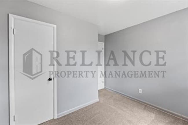 Building Photo - 1602 Luther E