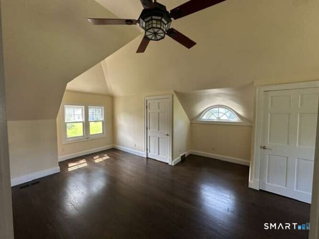 Building Photo - 6 Sherwood Farms Ln