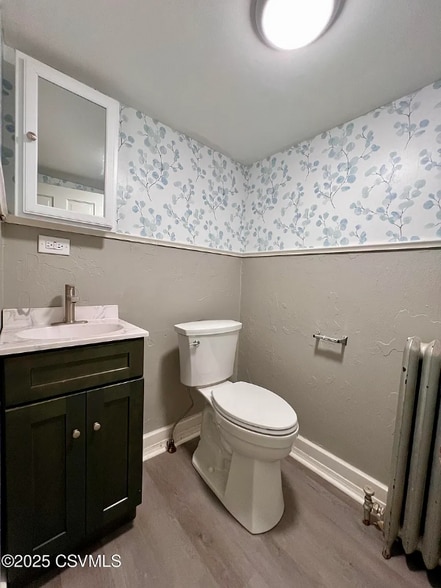 Building Photo - 237 Cherry St