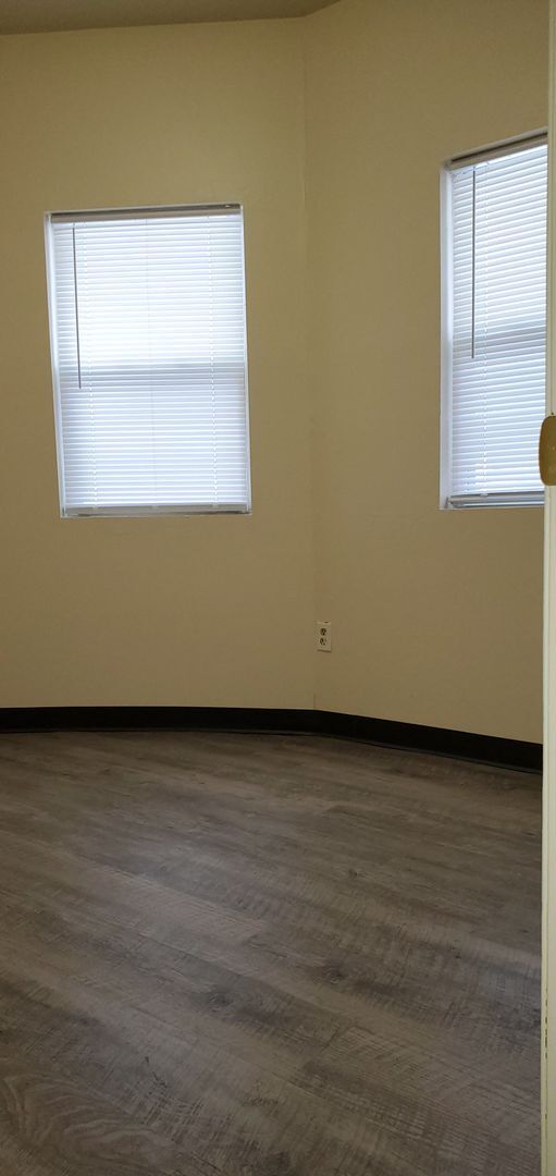 Building Photo - 1221 Berner St