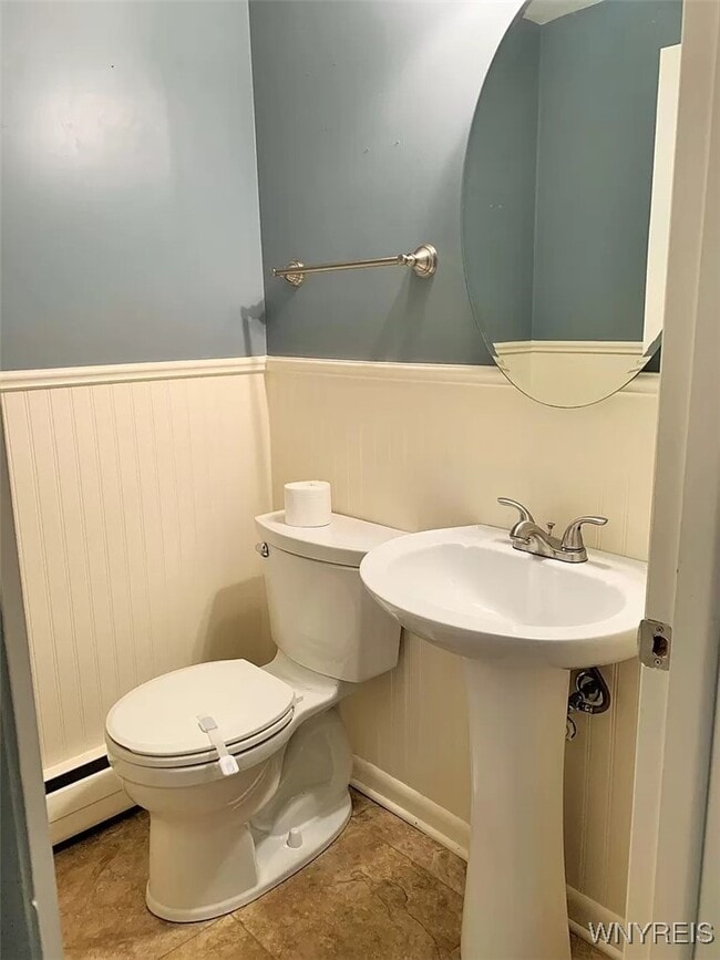 Building Photo - 123 Ava Ln