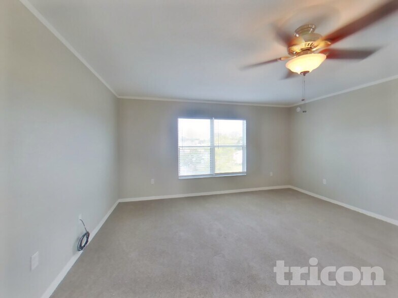 Building Photo - 3256 Enclave Blvd