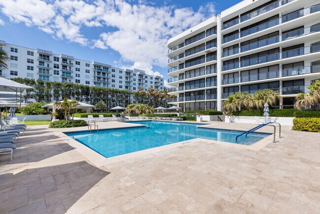 Building Photo - 3440 S Ocean Blvd