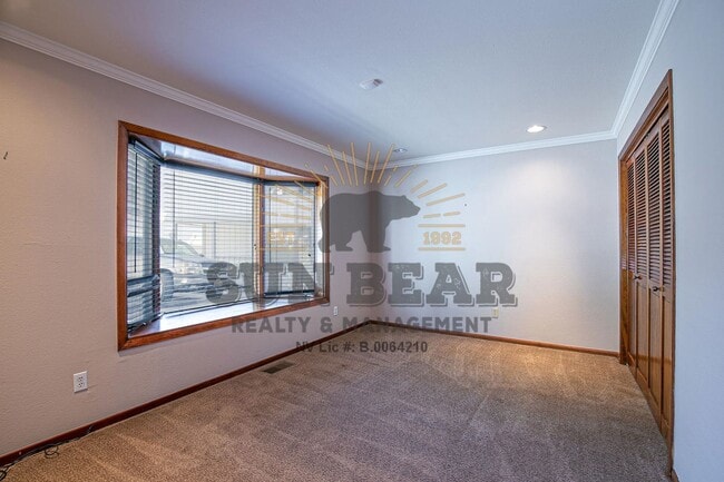 Building Photo - Gorgeous Condo in Central Incline - Dog fr...