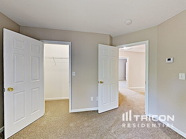 Building Photo - 1710 Ledson Ct
