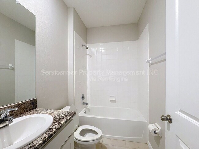 Building Photo - 13542 Golden Lime Ave