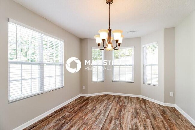 Building Photo - 4 Bedroom Pet-Friendly Home in Winston-Salem, NC with Main Street Renewal
