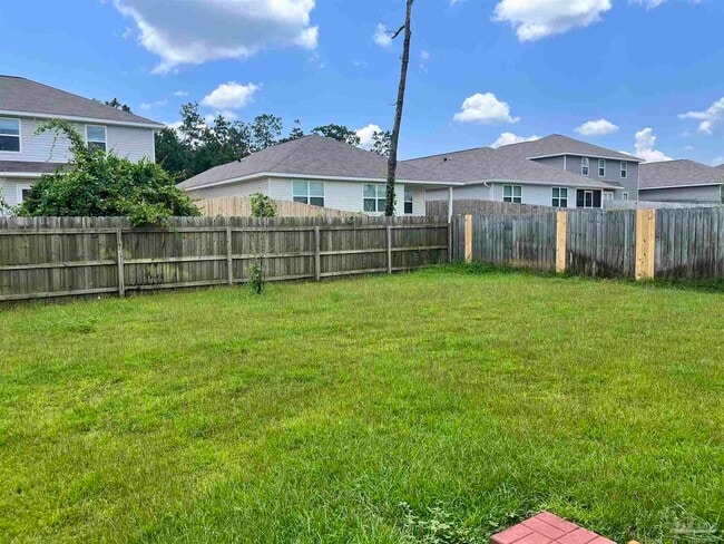 Building Photo - 5862 Blackhorse Cir