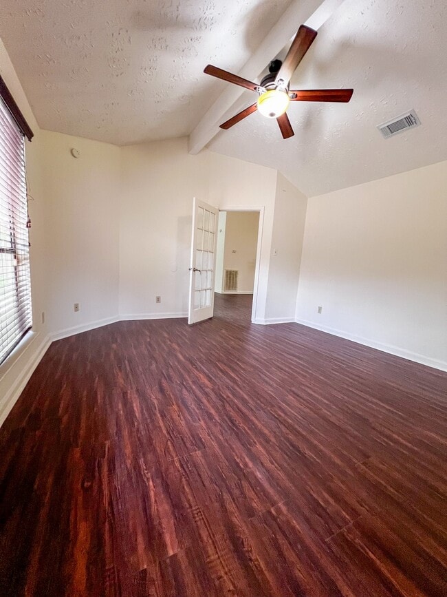 Building Photo - 12704 Hollandale Dr